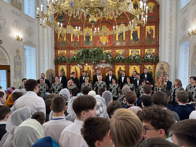 В гимназическом храме прошел концерт Оренбургского камерного хора