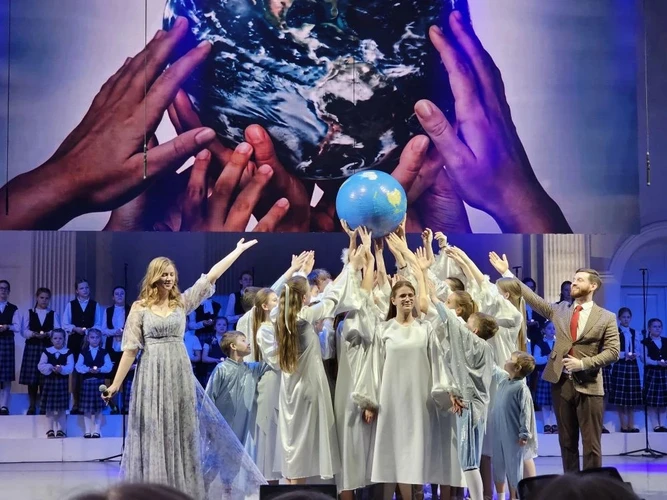 О красоте нашей Родины, мира на большой сцене