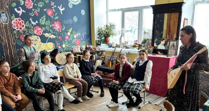 Занятия по изучению региональных народных традиций